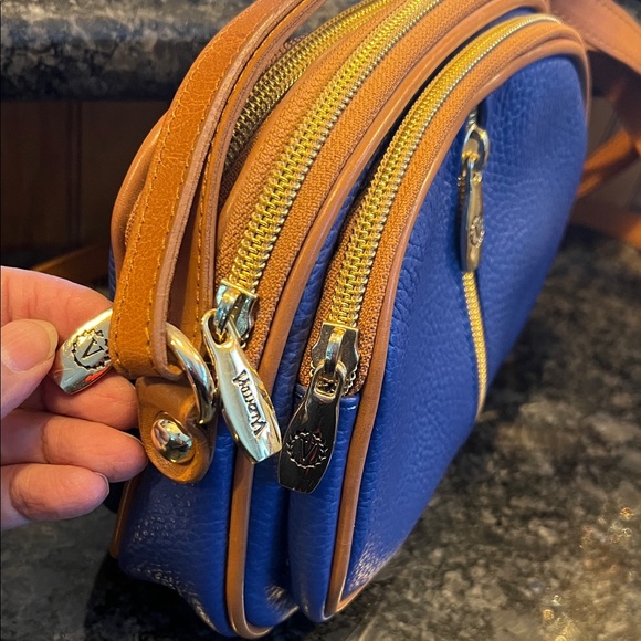 Valentina Leather from Italy 🇮🇹 Blue and Tan Crossbody Bag - Picture 4 of 9
